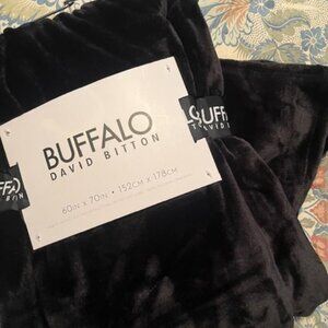 NWT Black Buffalo David Bitton Fuzzy Blanket 60x70